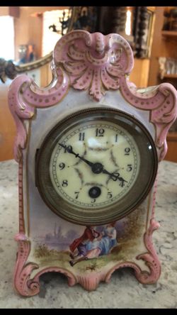 Late 19th Early 20th century  painted French  Serves STYE  Porcelain Mantel Clock