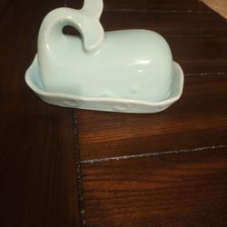 CREATIVE CO-OP WHALE BUTTER DISH