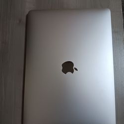 Macbook Pro (2020)