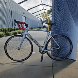 17 lb. All-Carbon Scott Foil 15 Electronic Shifting Racing Bike 