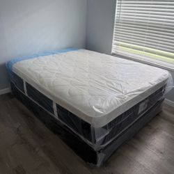New Queen Plush Pillowtop Set (mattress And Box) 