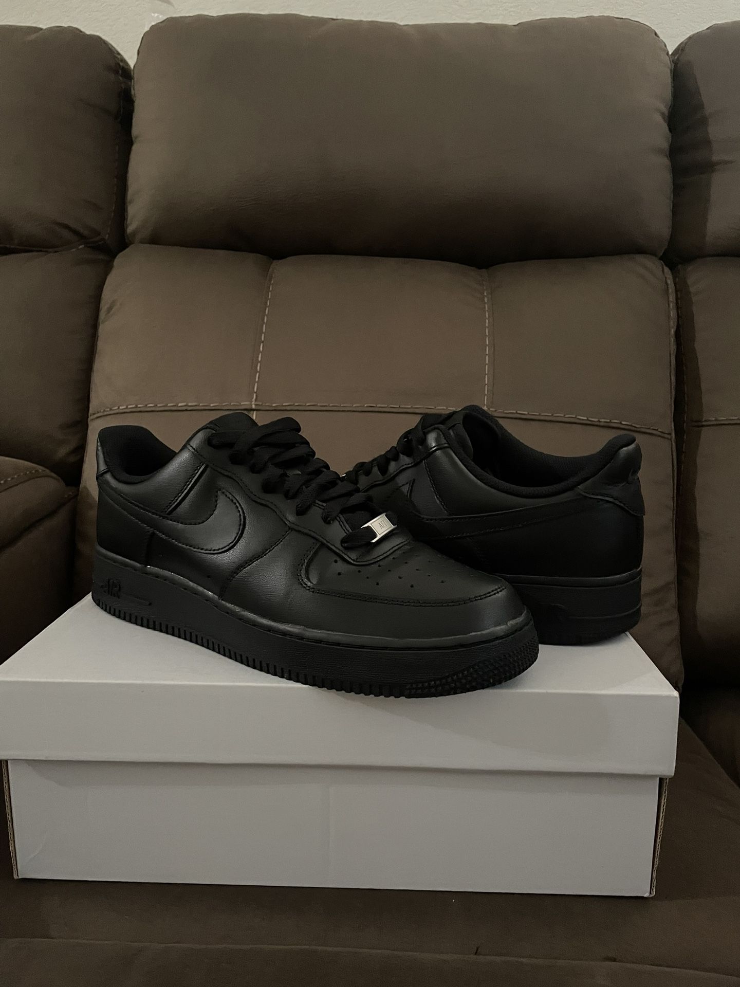 Air Forces 1