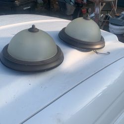 2 interior lights  