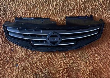 Nissan Altima Grill