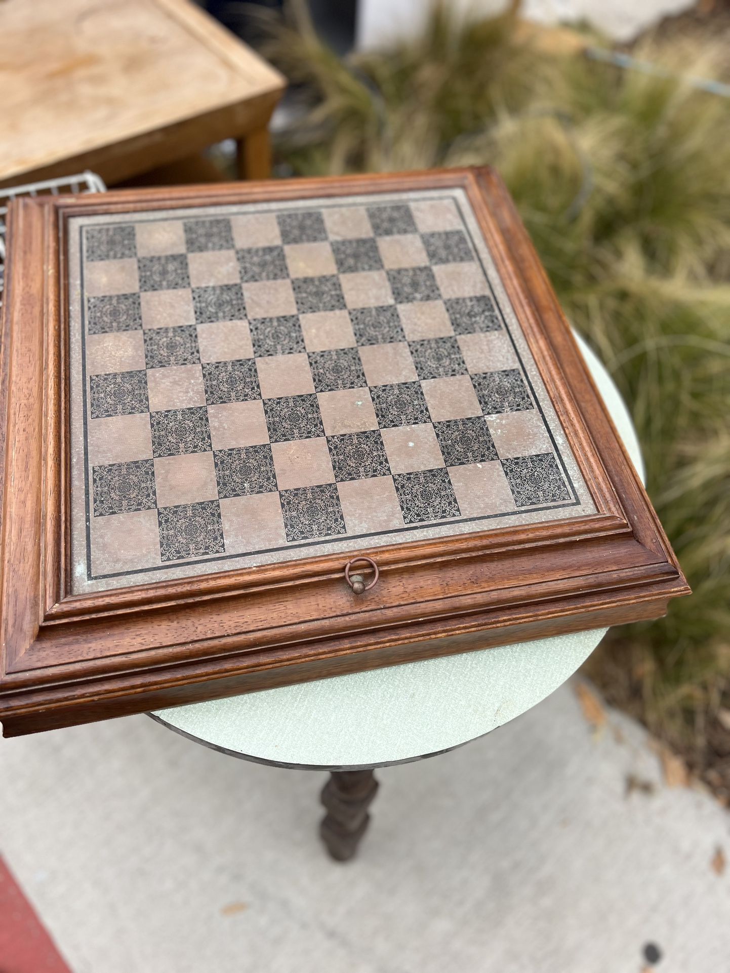 2 In 1 Collectible Chess Backgammon Set