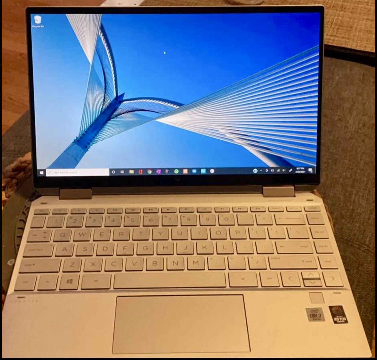 HP Laptop - Spectre x360 2-in-1 13" 4K OLED Touch Screen - Evo Platform Core i5 - 8G