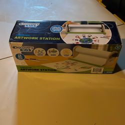 Discovery Kids Artwork Station Paper Dispenser