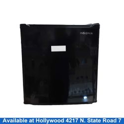 Insignia Ns-cf17bk9 Black Compact Refrigerator