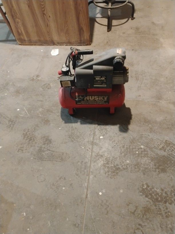 Husky Compressor