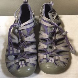 Keen Girls Size 3 Slip On Shoes Sandals 