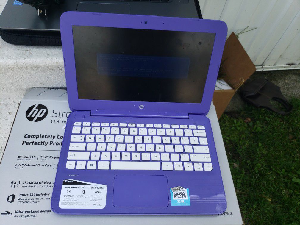 HP 11.5" Chromebook windows 10 purple