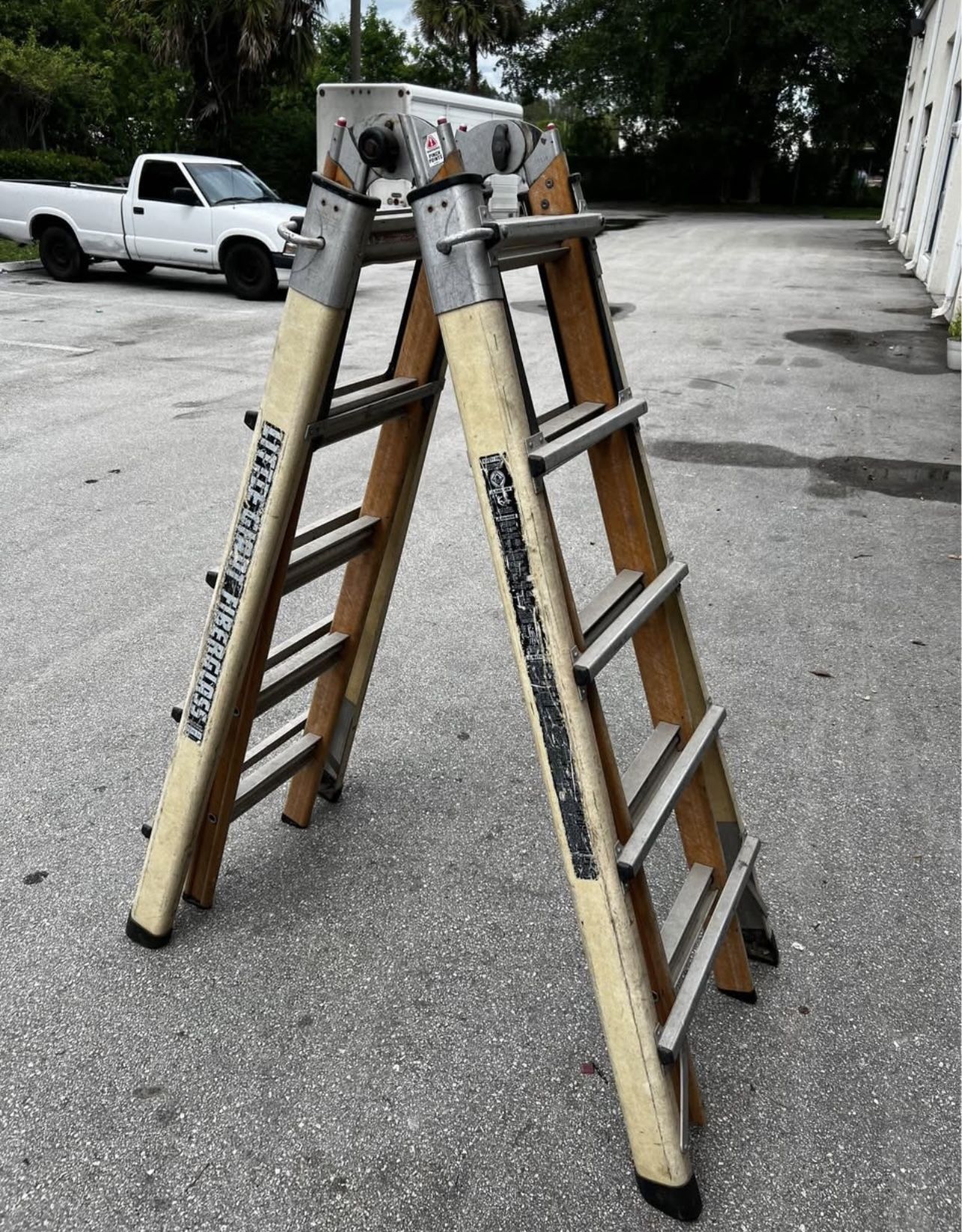 Little Giant Fiberglass Multi Postion Ladder - 22 Feet Good Condition! Retails $373.99