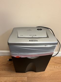 Fellowes Paper Shredder