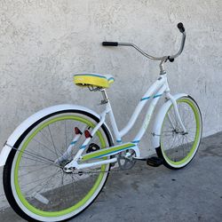Beach cruiser bike