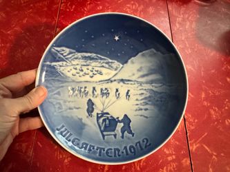 Bing & Grøndahl Juleaften 1972, “Christmas in Greenland” — the dog sled scene Decorative Plate