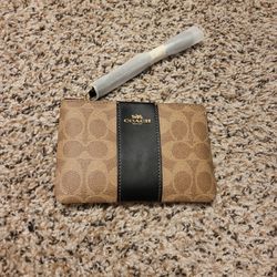 Wristlet Coach 