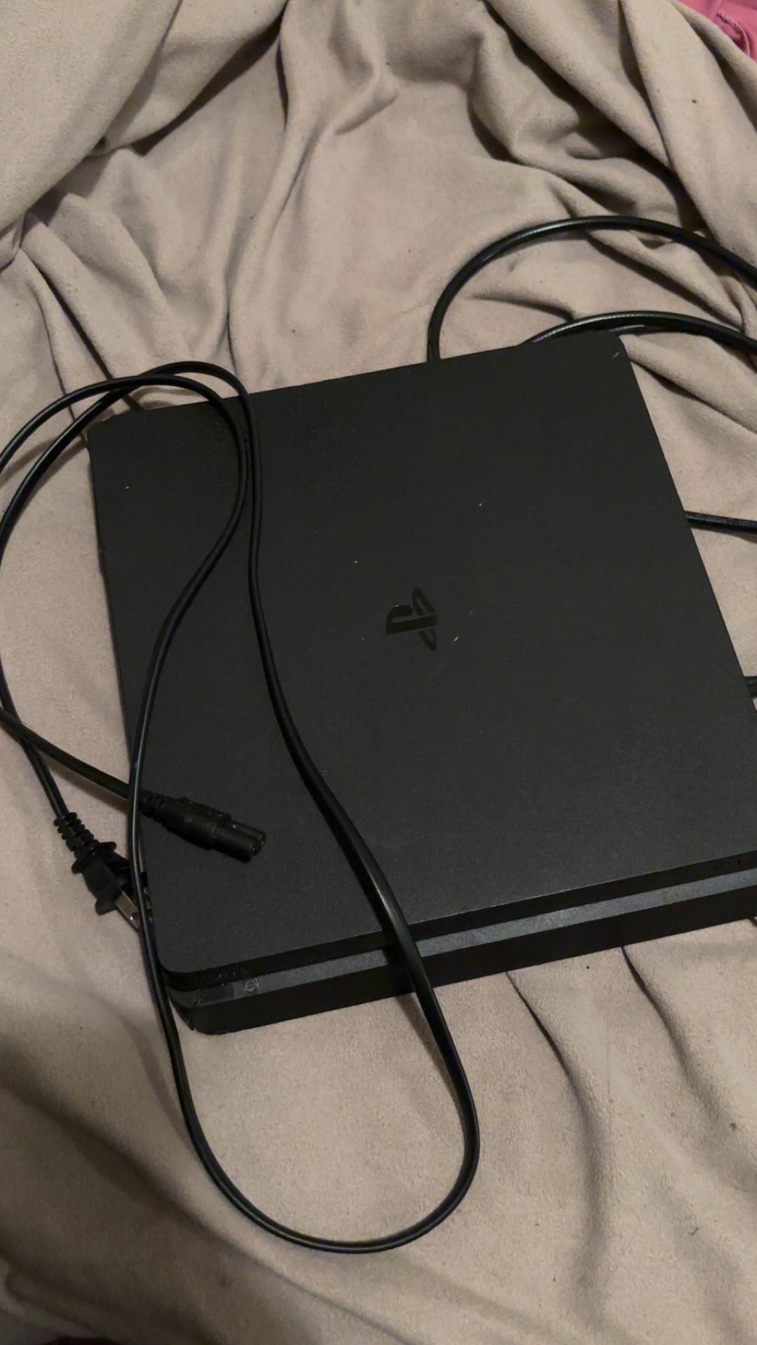 PS4 Slim