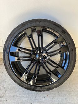 Audi Gloss Black Alloy Wheel with Tire