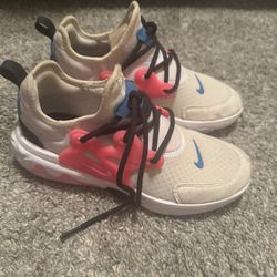 Nike Prestos