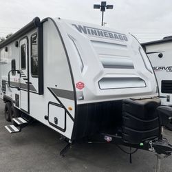 2022 Winnebago Micro Minnie 2306BHS Used travel trailer for sale