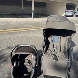 Britax B-Free/B-Safe Gen2 FlexFit Travel System - Midnight both all togther stroller with car seat still 2 years car seat to expire Check pics . 