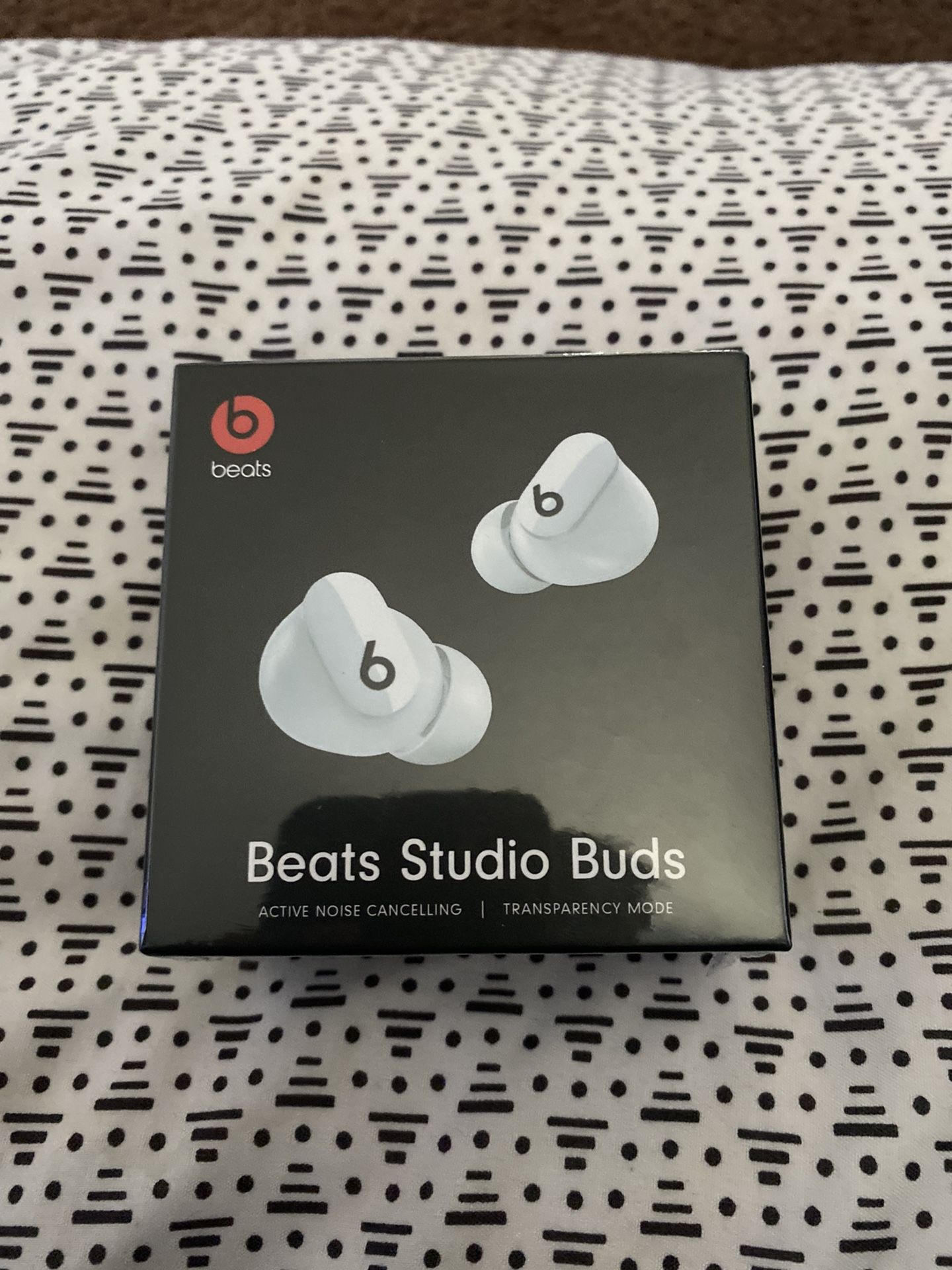 Beats Studio Buds 