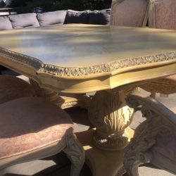 Dining Room Table 