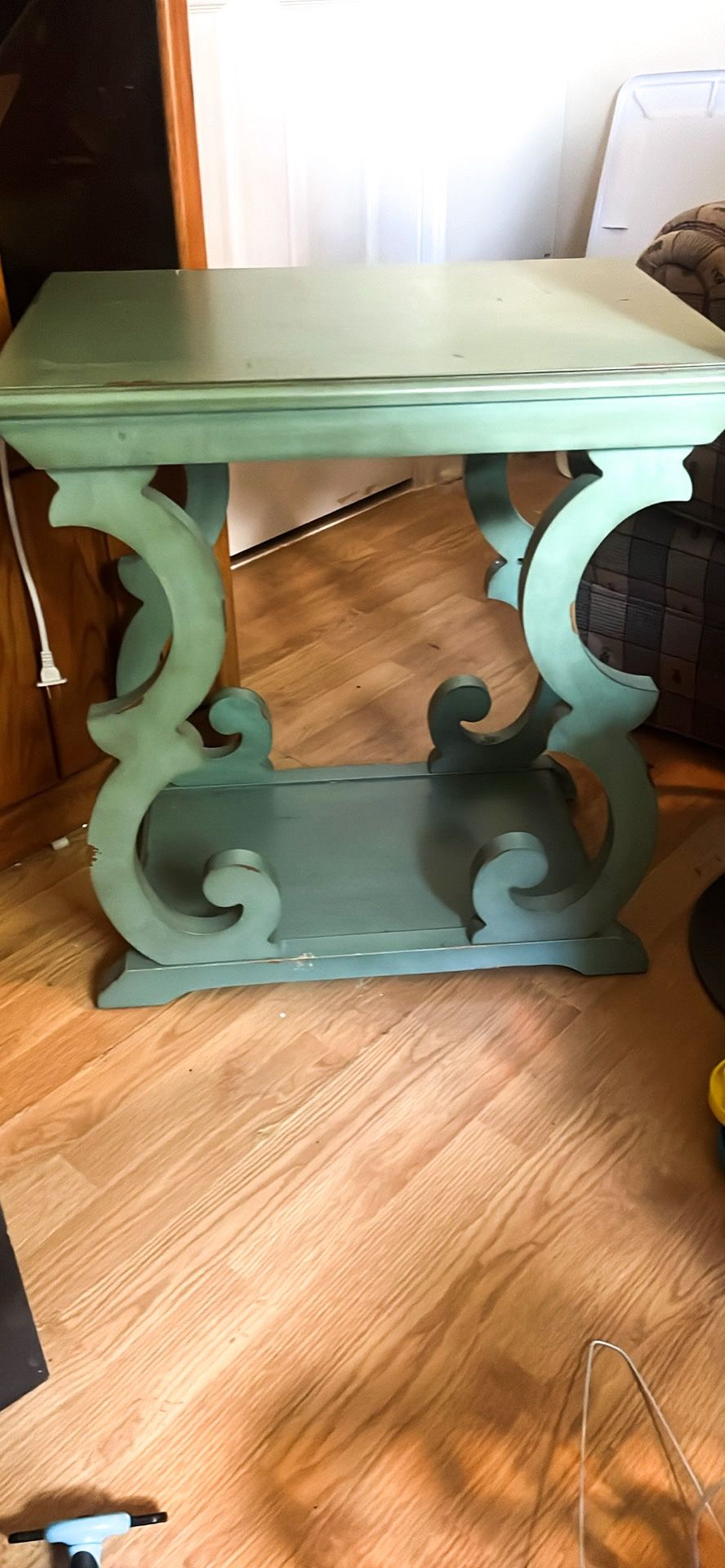 Accent Table
