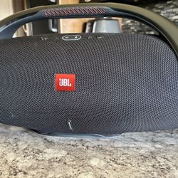 Jbl boombox 2