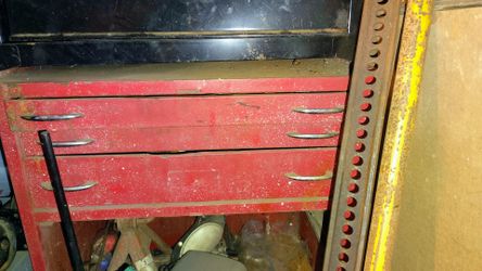 Red roll around tool box