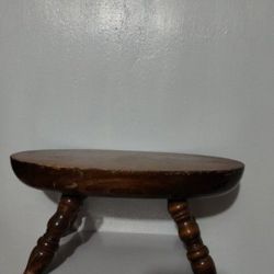 VINTAGE CORNWALL WOOD PRODUCTS STOOL 15"×7" H