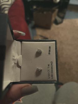 Earring diamond