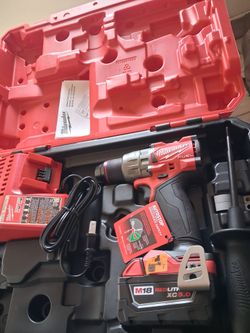 Milwaukee m18 fuel hammer drill kit