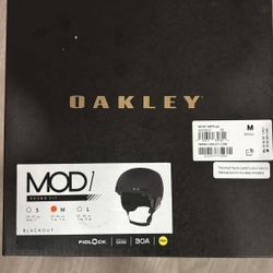 Oakley MOD1 Ski Helmet  Medium Male