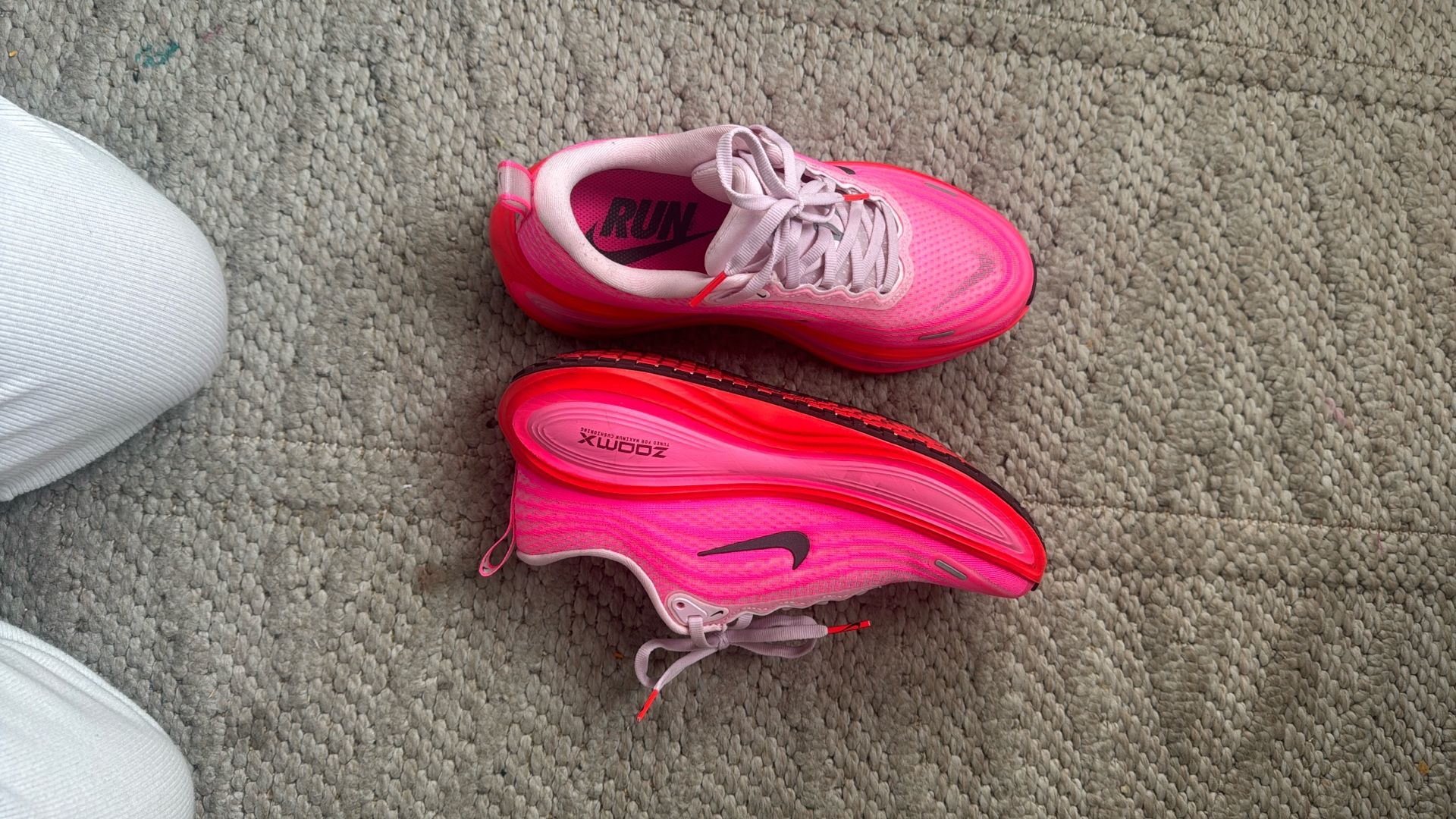 Nike Vomero Plus Running Shoes