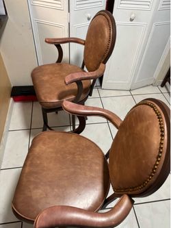 Bar stool , 2, giratorios , 26”