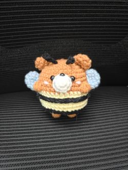 Crocheted Bear Bee with keychain