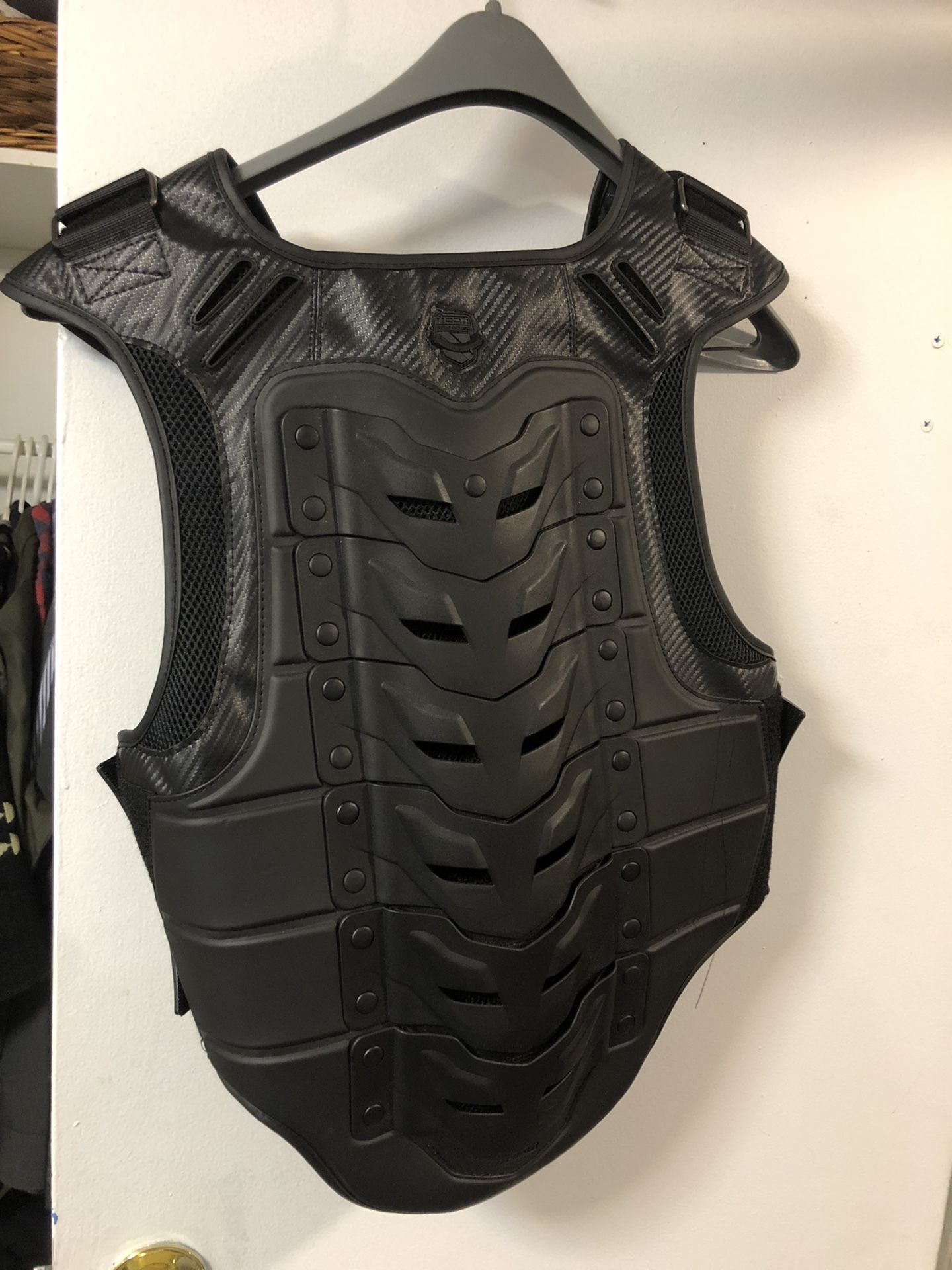 ICON STRYKER STEALTH WOMEN'S FIELD ARMOR VEST - Main Image
