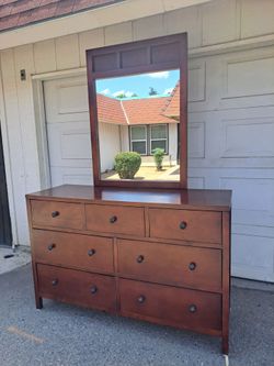 DRESSER WITH MIRROR.