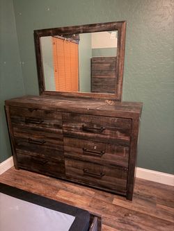 Bedroom set