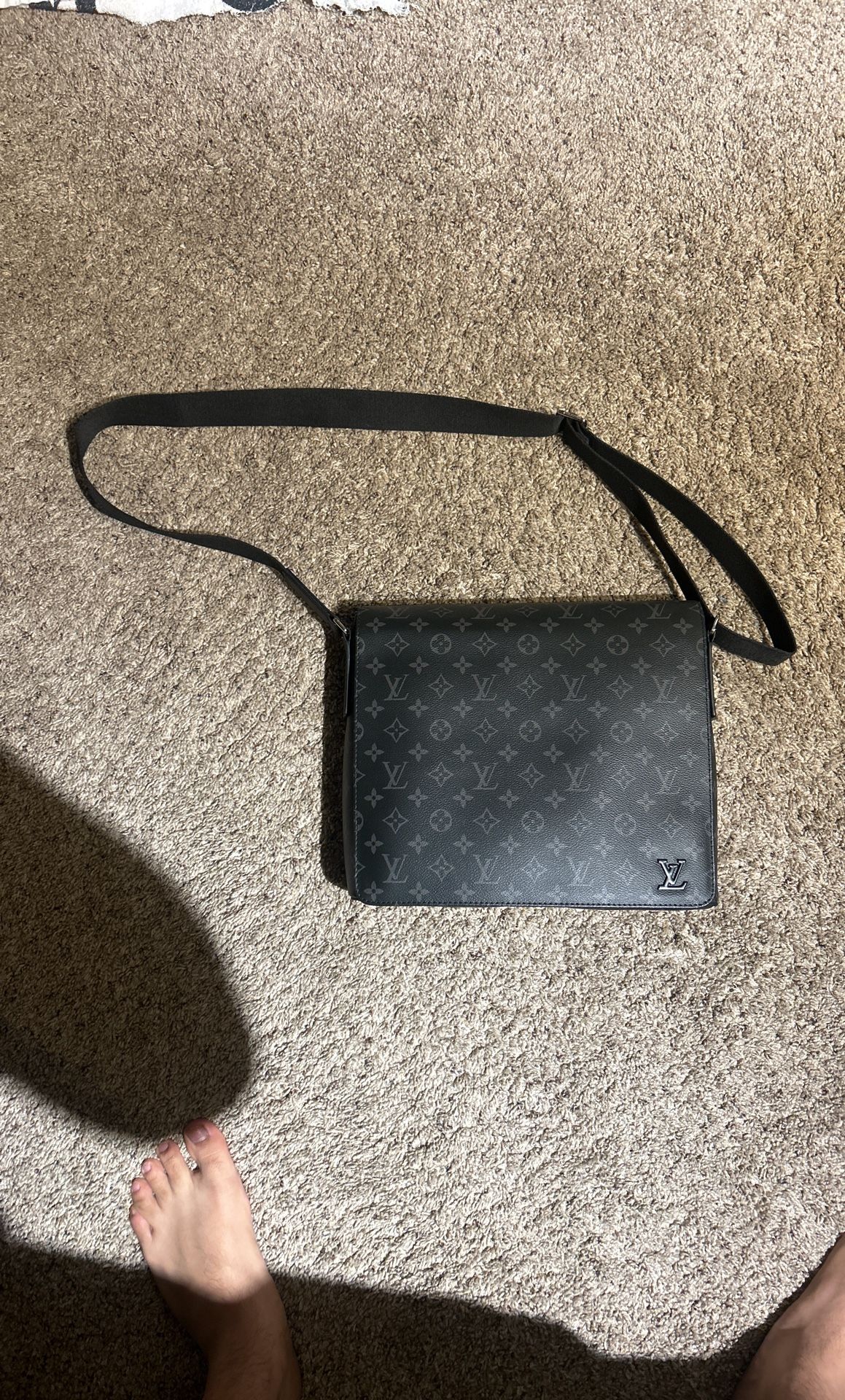 Louis Vuitton Crossbody Messenger Bag