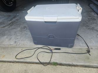 Igloo iceless 12 volt cooler