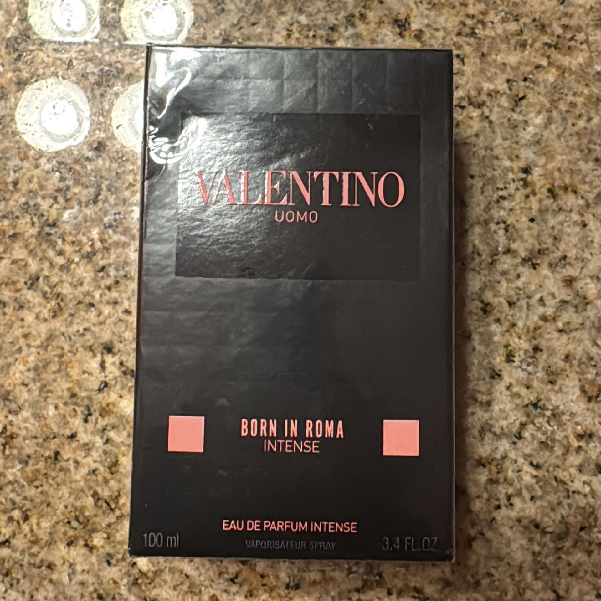 valentino born in roma intense