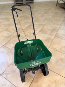 Scotts Turf Builder Mini Broadcast Spreader - Spreader for Lawn Fertilizer, Weed & Insect Control