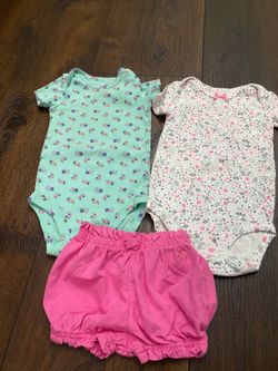 Lot of 3 girls shirts and shorts size 3/6 months by gap #5