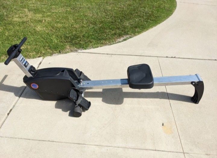 Phoenix Rowing Machine