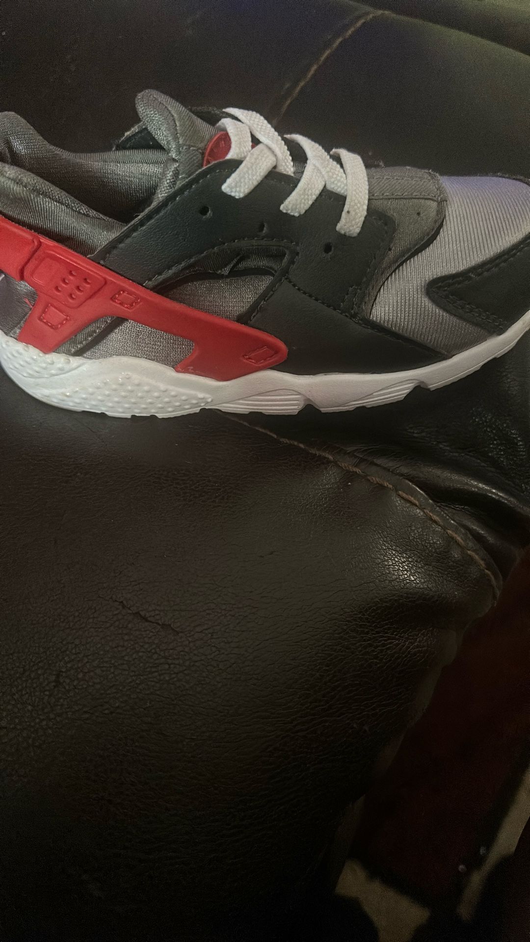 Nike Huarche Size 11c Brand New
