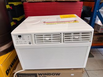 GE - 6000 BTU Window Air Conditioner