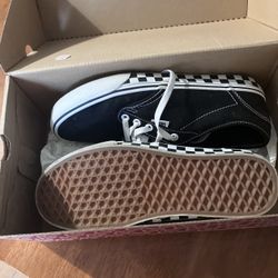 Vans 8.5