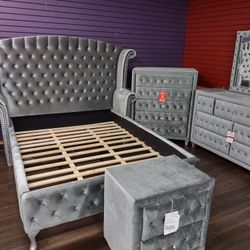 New 4-Piece Queen Bedroom Set Queen Bed Frame Dresser Mirror And Nightstand